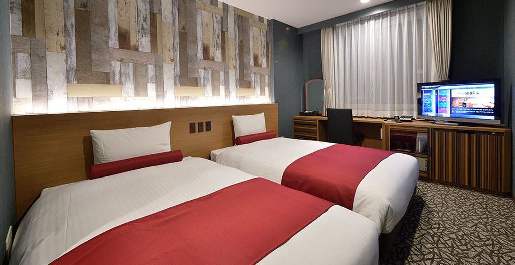 Hotel Wbf Sapporo Odori Exterior photo